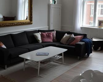 Best Stay Copenhagen-Henrik Steffens Vej - Copenhagen - Living room