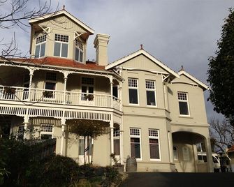 Claremont House - Dunedin - Building