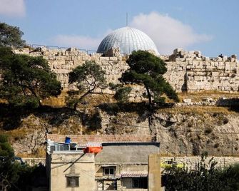 Cliff Hostel - Amman - Outdoor view