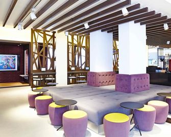 Novotel London Brentford - Brentford - Area lounge