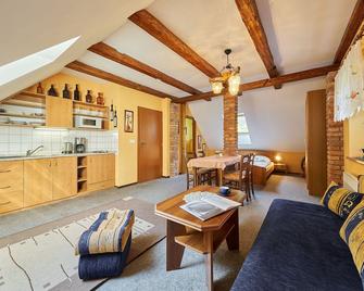 Holiday Home Chlívce u Hronova-5 by Interhome - Stárkov - Salon