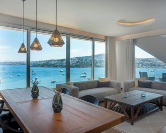 Cape Bodrum Luxury Hotel & Beach - Gündoğan - Living room