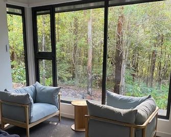Escarpment - Bush to beach views - Berry - Wohnzimmer