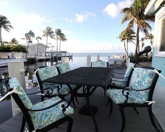 Castaway 2/2 w/ 50` Ft. Dock on the Atlantic - Marathon - Balcony