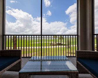 Ave Maria - Relax & Golf. Golf resort with great amenities and gorgeous views. - Immokalee - Balcony