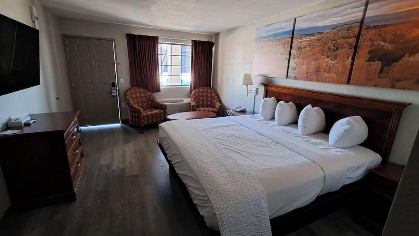 Days Inn by Wyndham Safford, AZ