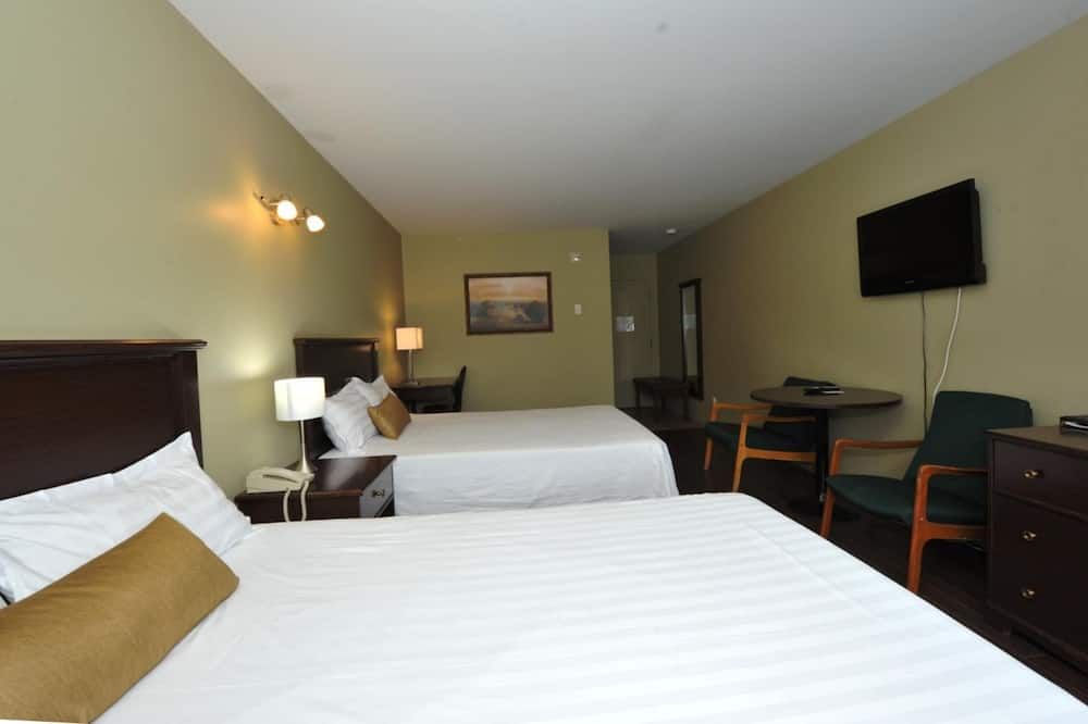 Bedroom view of Hotel Le Voyageur