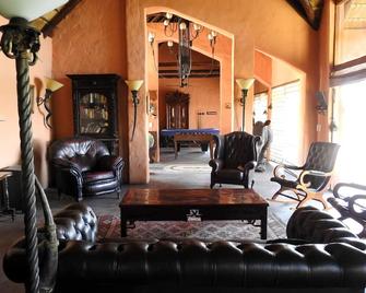 Exclusive & amazing African experience at Private Game Reserve - Rooiberg - Living room