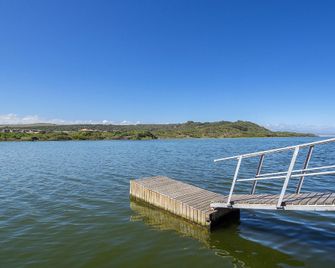 Hartenbos Lagoon Resort by Dream Resorts - Hartenbos - Building