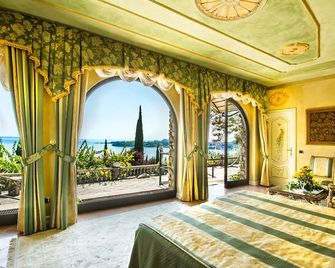 Park Hotel Ville Montefiori - Gardone Riviera - Bedroom