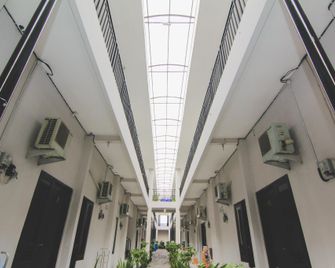 D'Paragon Pringwulung - Yogyakarta - Pasillo