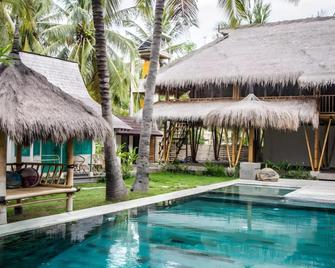 Captain Coconuts Gili Air - Pemenang - Piscina