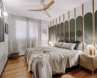 Cennet - 3 bedrooms in Almagro - Madrid