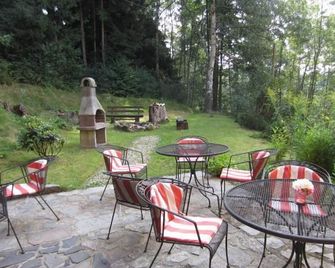 Ferienwohnung Haus Sonnenblick - Oybin - Innenhof