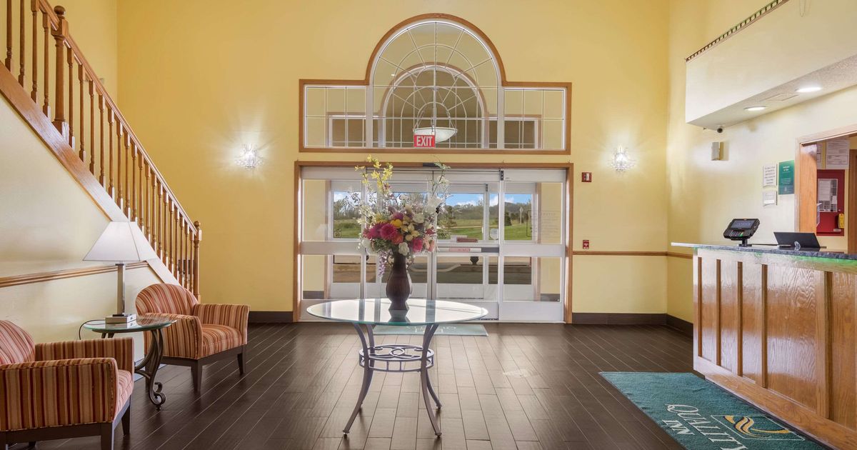 Quality Inn from 79. Edgerton Hotel Deals & Reviews KAYAK