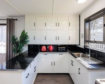 Dannevirke Lodge - Dannevirke Holiday Home - 댄느버크 - 주방