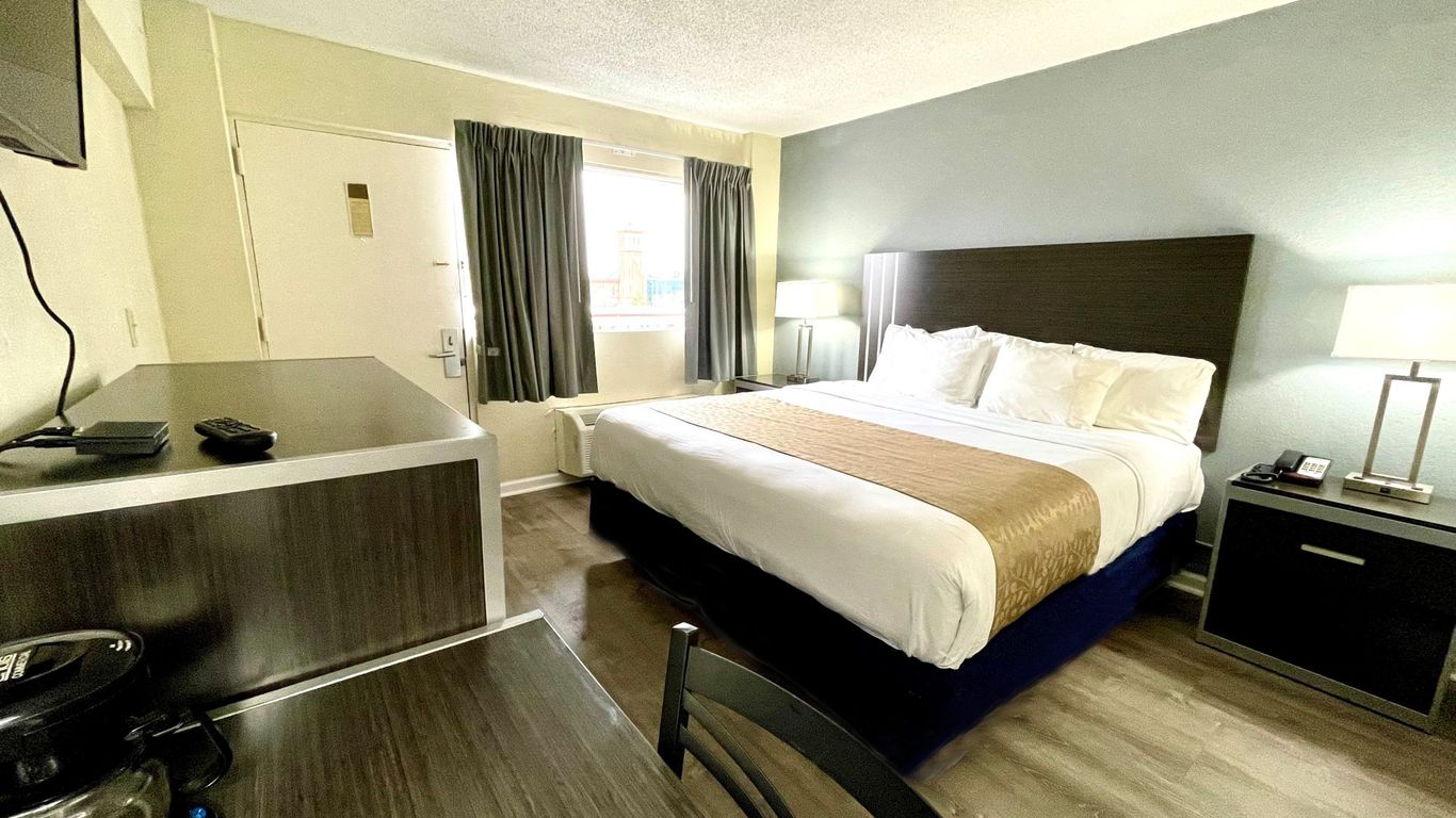 Red Carpet Inn & Suites