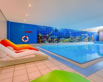 Novotel Zurich City-West - Zürich - Pool