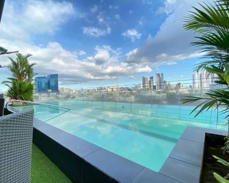 Jade Hotel & Suites - Manila