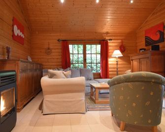 Stavelot Chalet With Garden - Stavelot - Huiskamer