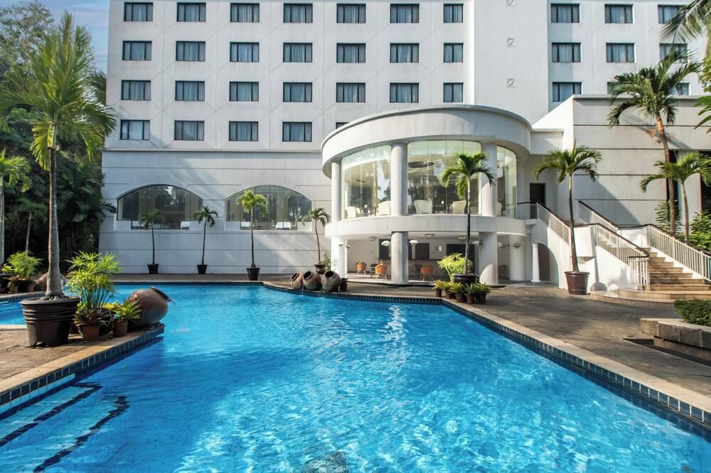 أريادوتا ليبو فيليدج