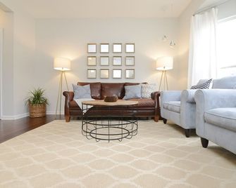 Odenton Oasis Patio - Central to Everything - Odenton - Sala de estar