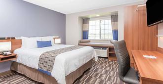 Microtel Inn & Suites by Wyndham Sault Ste. Marie - Sault Ste Marie - Κρεβατοκάμαρα