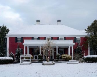 Dan'l Webster Inn and Spa - Sandwich - Budova