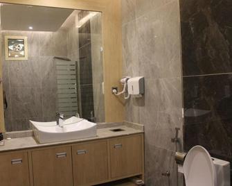 Msharef Al Moden Suites - Jazan - Jazan - Bedroom