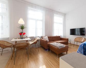 Apartments Leonardo - Bolzano - Living room