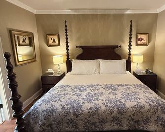 Crown Mansion Boutique Hotel & Villas - Qualicum Beach