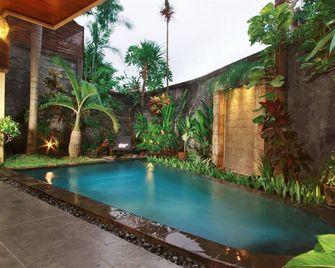 Bali Ayu Hotel And Villas - Kuta