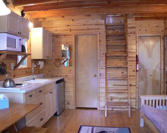 Smoky Bear Ranch - Whitefish - Kitchen
