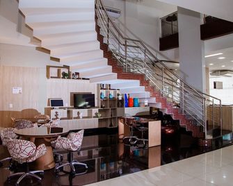 Grande Hotel Suites Ipatinga - Ipatinga - Recepce
