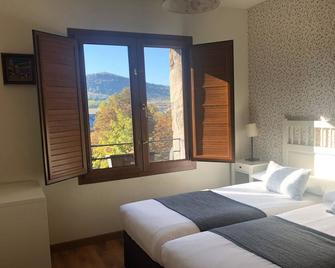 Navalhorno Apt. 2 Double Bedroom + Sofa Bed - La Granja de San Ildefonso - Bedroom