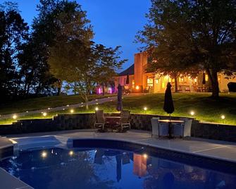 Exclusive Retreat - Heated Pool- Tub - Relax And Enjoy! - Jackson - Pool