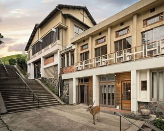 Mountain Home Lodge in Deer Park - Nara - Budynek