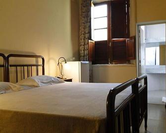 Hotel Bragança - Caxambu - Спальня
