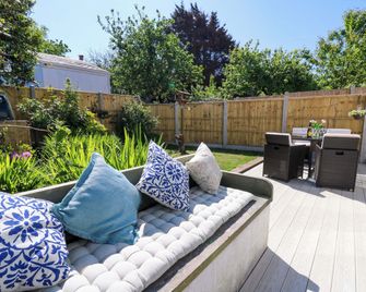 Towyn Hall - New Quay - Patio