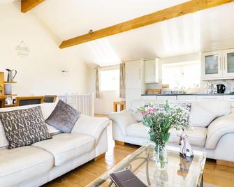 Atlantic View - Tintagel - Living room