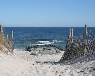 Beautiful Bayside Home Close to Beach - Beach Haven - Пляж