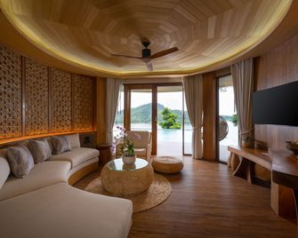 Sinae Phuket Luxury Hotel - Phuket