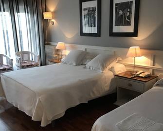 Hotel Vostra Llar - Palamós - Bedroom