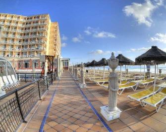 Hotel and Spa Entremares - La Manga del Mar Menor - Parveke