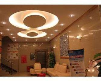 Super 8 by Wyndham Shenzhen Longgang Shuanglong Station - Shenzhen - Lobby
