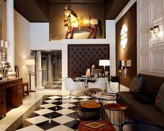 Vasanta powered by Sonder - Barcelona - Living room