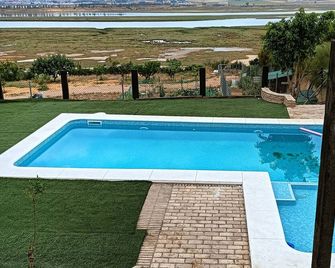 Finca de Impresionantes Vistas, Relax en Familia con Maravillosa Piscina - Moguer - Pool