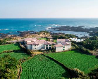 Ocean Square Resort - Seogwipo - Edificio
