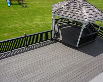 Harvest Drive Family Inn - Renovated Rooms - Intercourse - Balcony