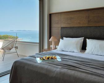 Prima Vista Beachfront Boutique Hotel - Sivota - Bedroom